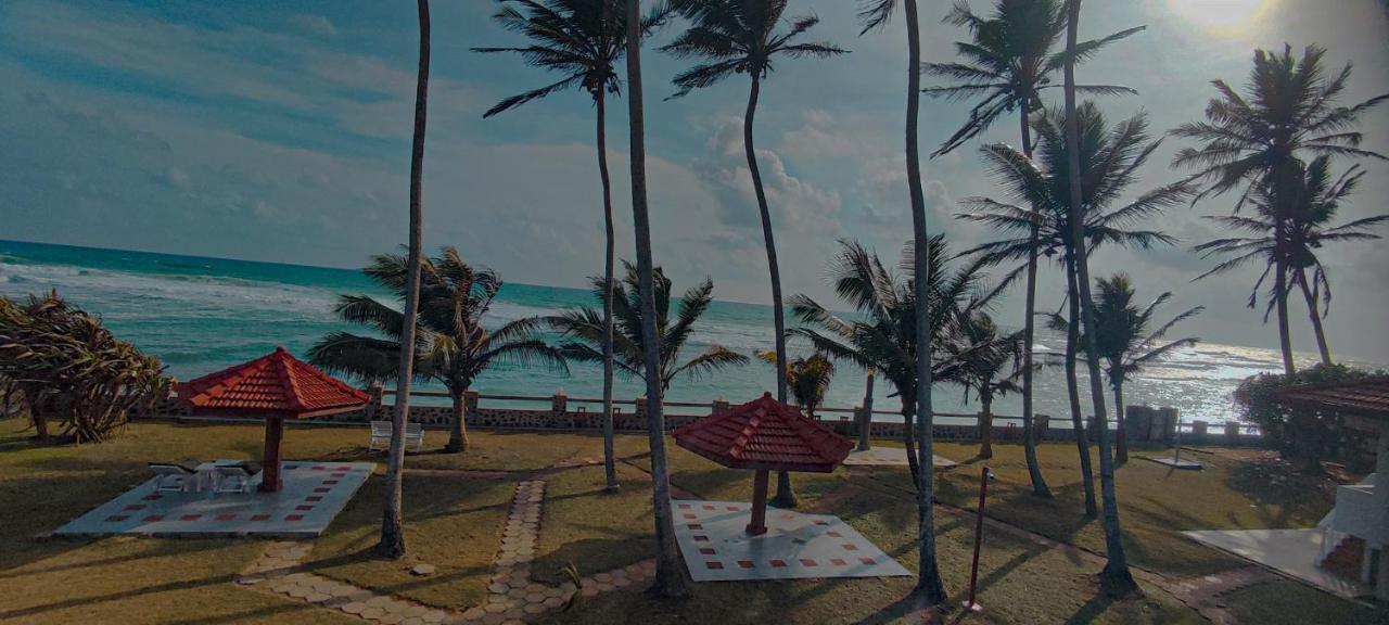 Nu-Vin Beach Hotel Ahangama Bagian luar foto