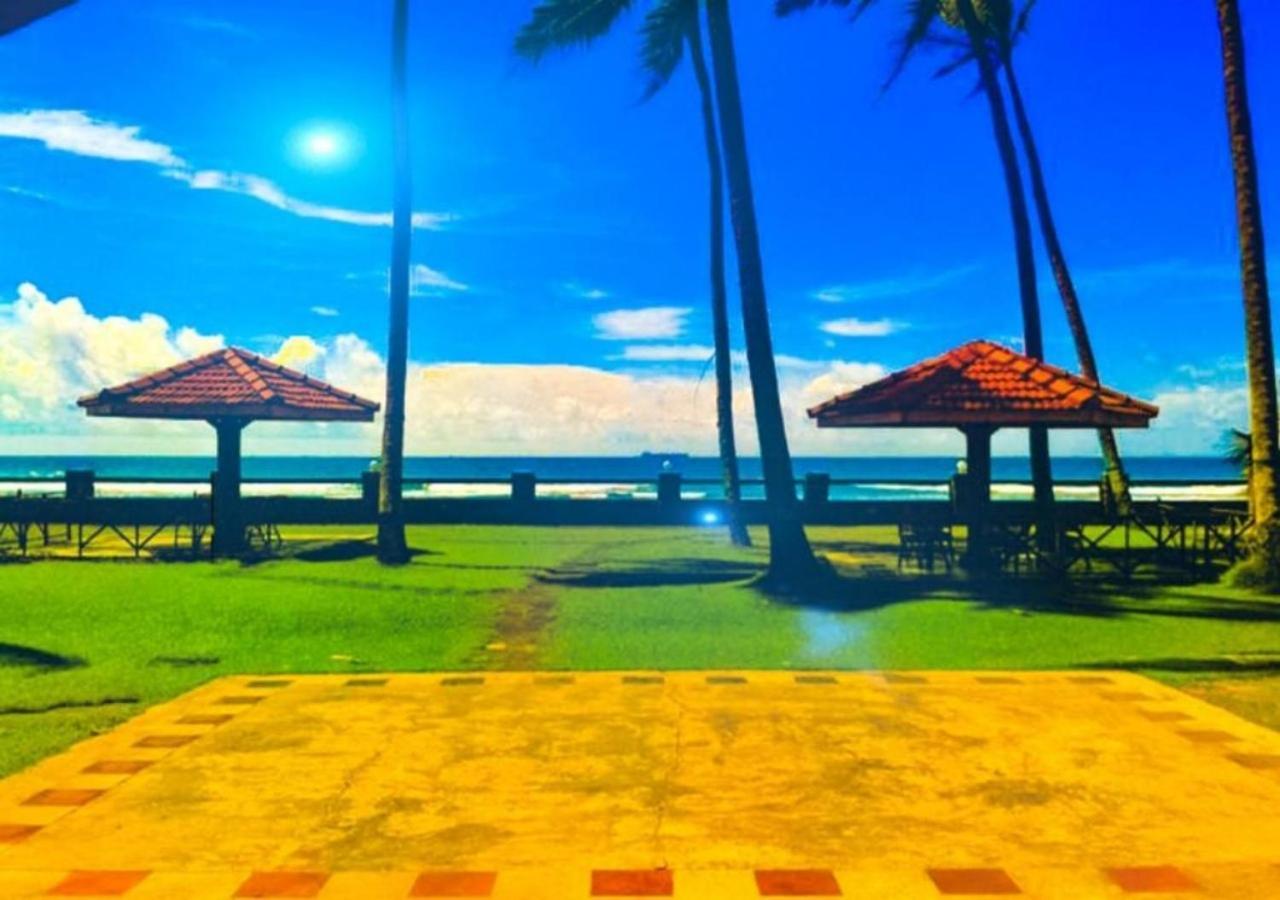Nu-Vin Beach Hotel Ahangama Bagian luar foto