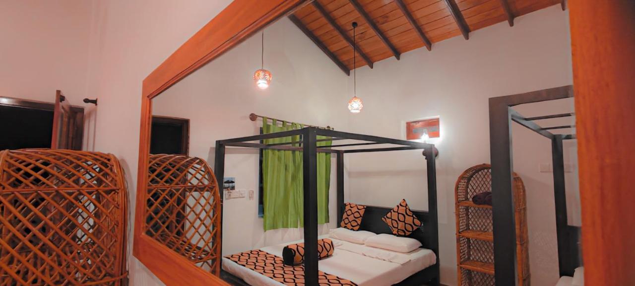 Nu-Vin Beach Hotel Ahangama Bagian luar foto