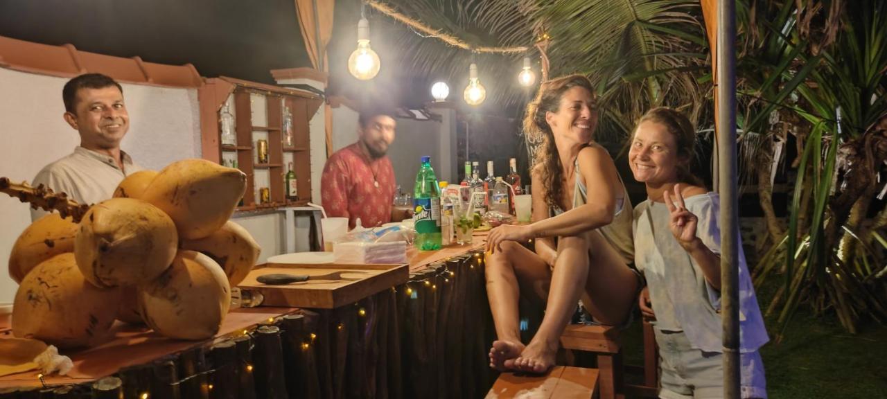 Nu-Vin Beach Hotel Ahangama Bagian luar foto